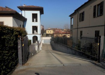 INGRESSO ZONA GARAGE - Trilocale Tortona - foto 19