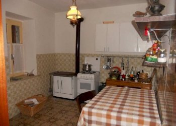 CUCINA ABITABILE - Villa Regione Lunassi, Fabbrica Curone - foto 3