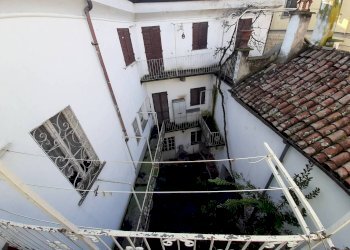 CORTILE INTERNO - Independent house Tortona - photo 12