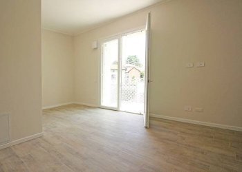 Appartamento via Col di Lana, Albizzate - foto 11