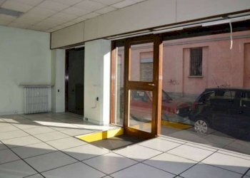 Negozio via borgo antico 1, Gallarate - foto 2