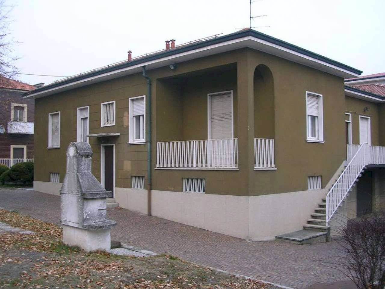 VILLA - Shop via Stragliati 7, Gallarate - photo 1