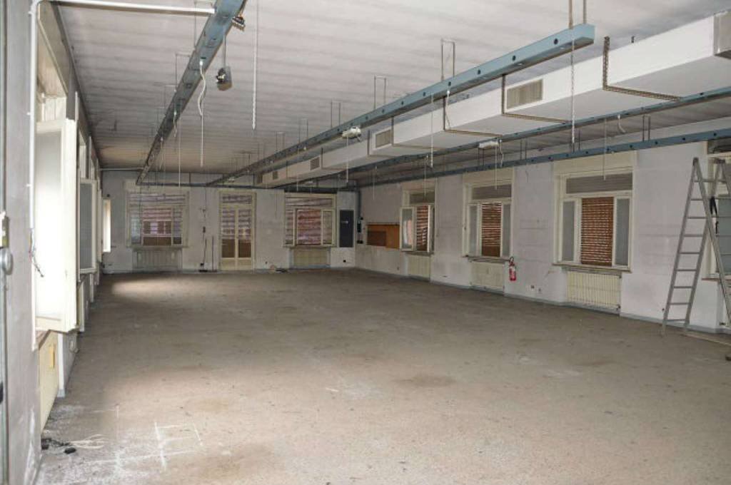 LABORAT 1°P - Shop via Stragliati 7, Gallarate - photo 3