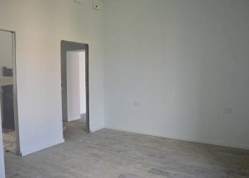 Camera da letto - Villa via 20 Settembre, Albizzate - photo 10