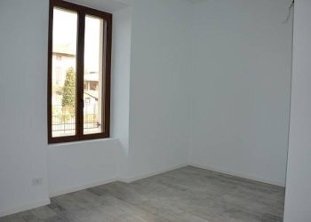 Camera da letto - Villa via 20 Settembre, Albizzate - photo 13