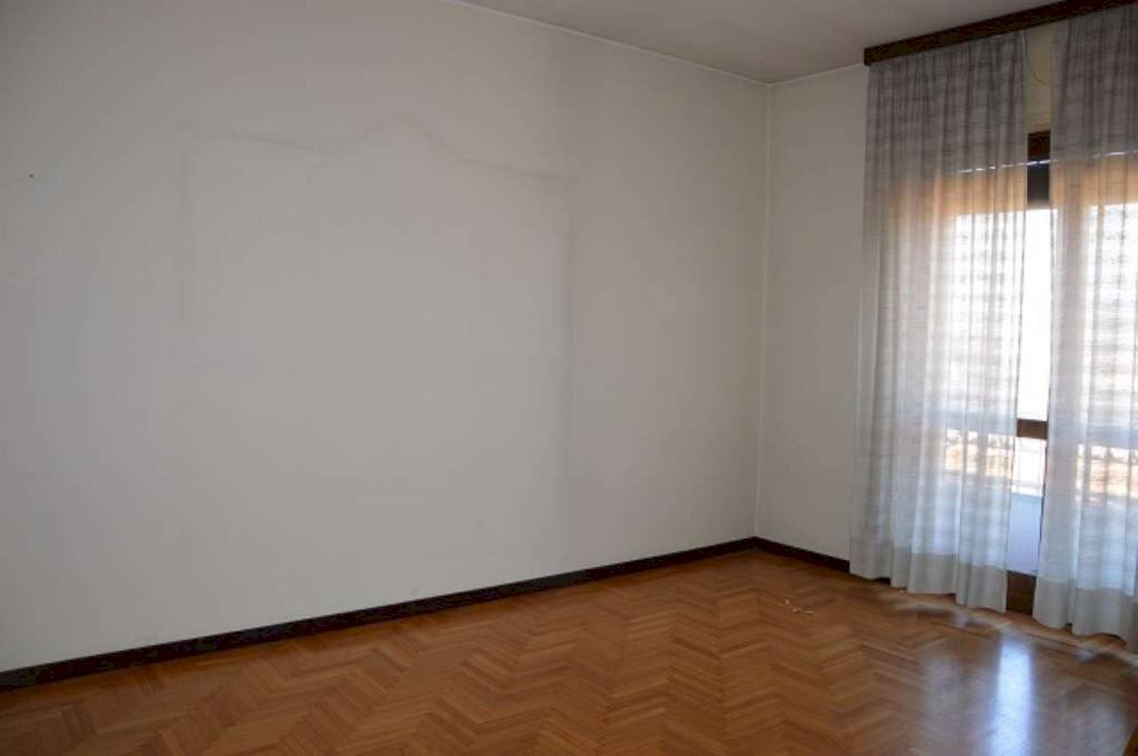 Four-room apartment via Borgo antico 03, Gallarate - photo 3