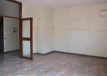 Quadrilocale via Borgo antico 03, Gallarate - foto 1