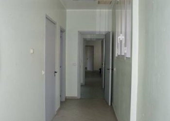 Negozio via Borgo Antico, 3, Gallarate - foto 4