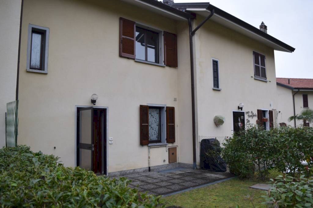 Facciata - Terraced Villa via per Nasca, 7A, Castelveccana - photo 3