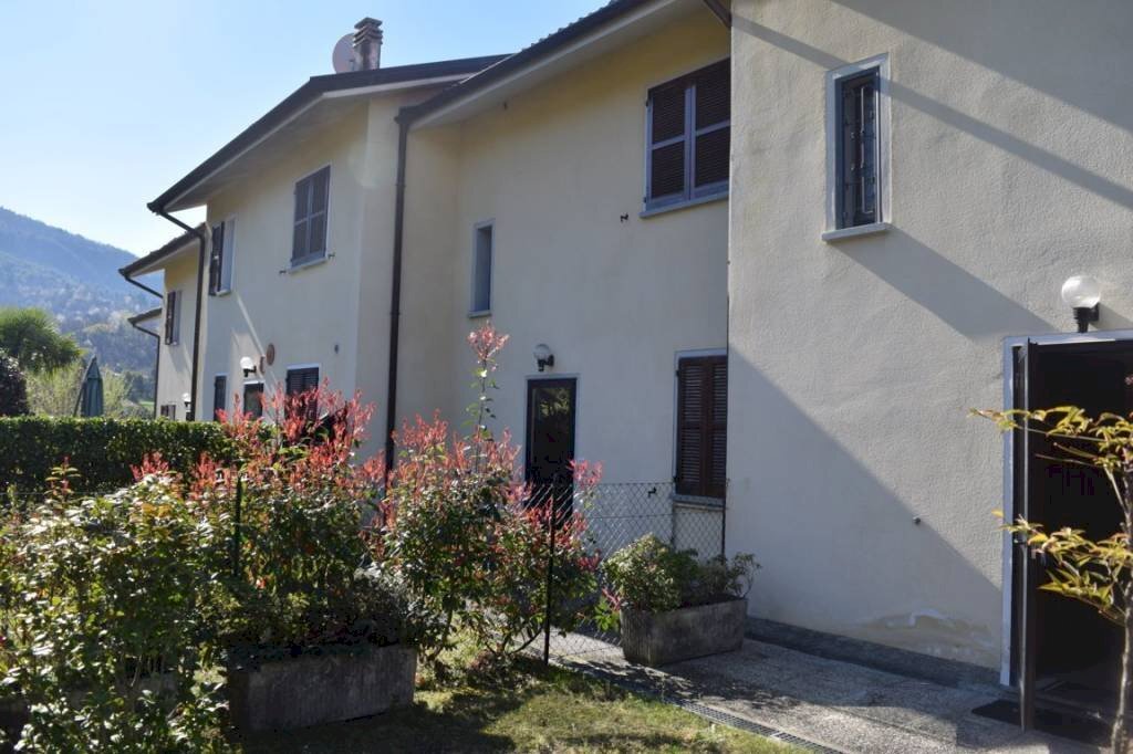 Facciata - Terraced Villa via per Nasca, 7A, Castelveccana - photo 2