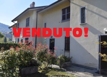 Facciata - Villa a Schiera via per Nasca, 7A, Castelveccana - foto 1