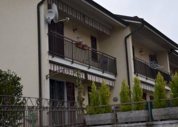 Facciata - Villa a Schiera via per Nasca, 7A, Castelveccana - foto 6