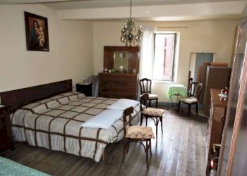 Casa indipendente via Chioso, Castello Cabiaglio - foto 8