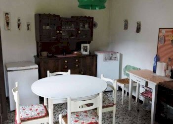 Casa indipendente via Chioso, Castello Cabiaglio - foto 9