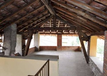 Casa indipendente via Chioso, Castello Cabiaglio - foto 10