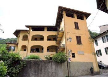 Casa indipendente via Chioso, Castello Cabiaglio - foto 5