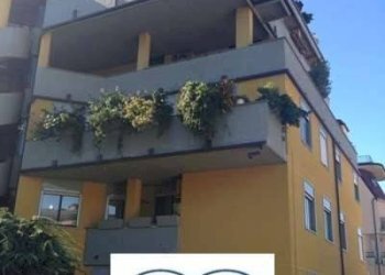 Facciata - Attico via Ponzella, 24, Busto Arsizio - foto 5