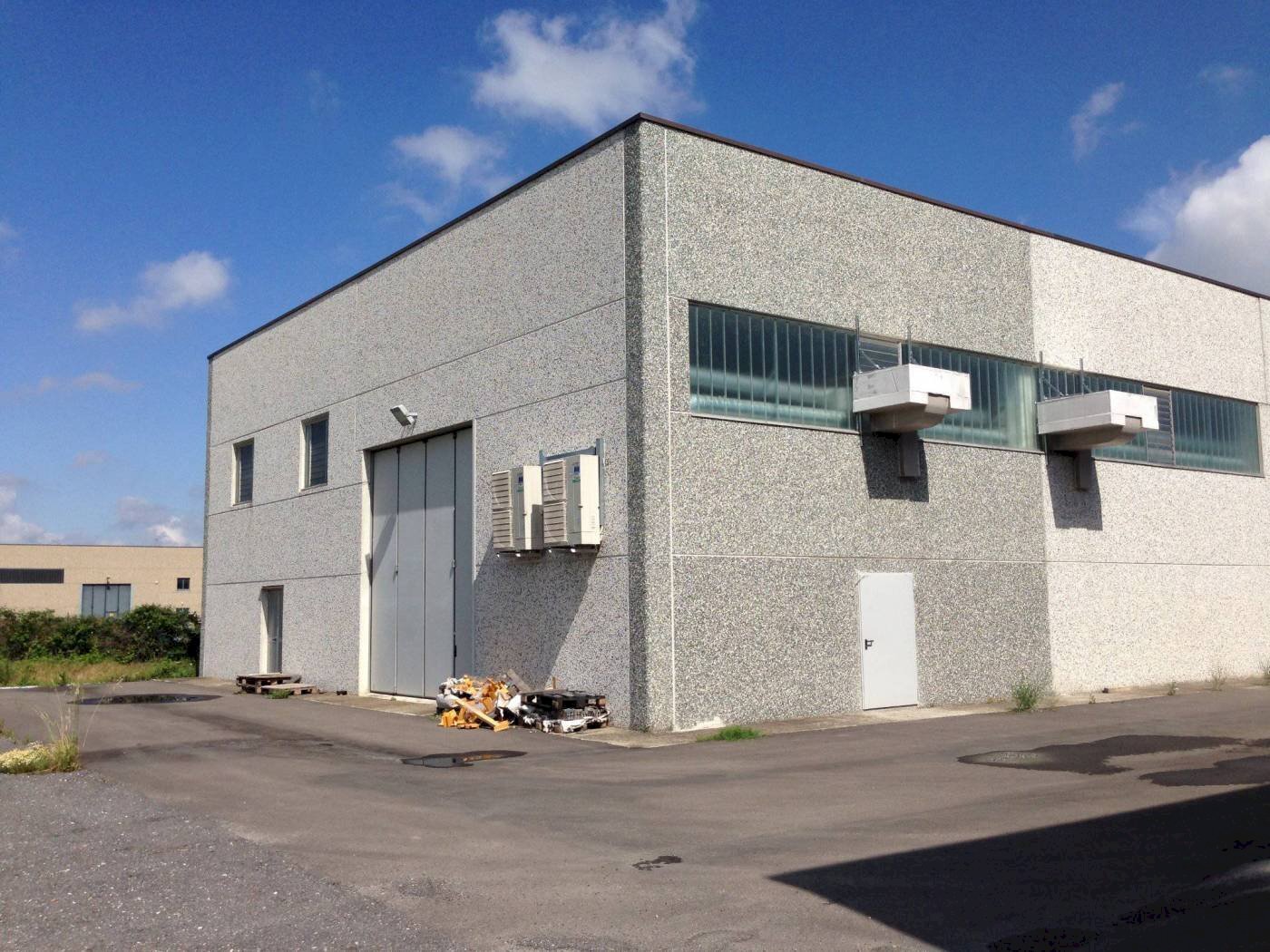 Capannone strada Roveri, 31, Pozzolo Formigaro - foto 2