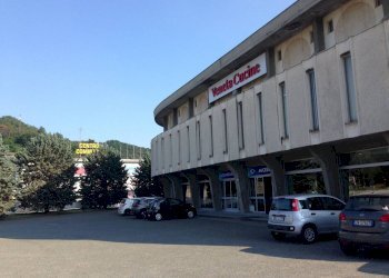 DETTAGLIO PARCHEGGIO - Locale Commerciale via Pernigotti, 1, Belforte Monferrato - foto 8