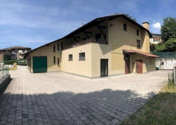 Facciata - Negozio via Vellone, 42, Varese - foto 4
