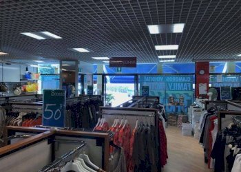 Interno non residenziale - Negozio via Vellone, 42, Varese - foto 7