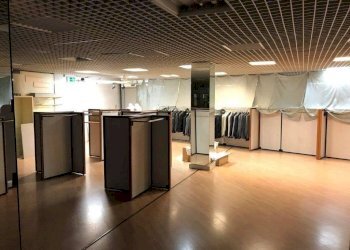 Interno non residenziale - Negozio via Vellone, 42, Varese - foto 9