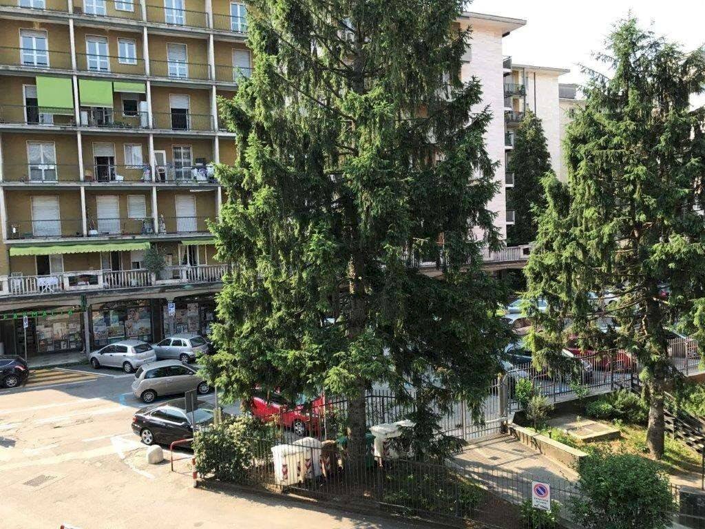 Vista - Trilocale piazza Giovanni XXIII, 13, Varese - foto 3