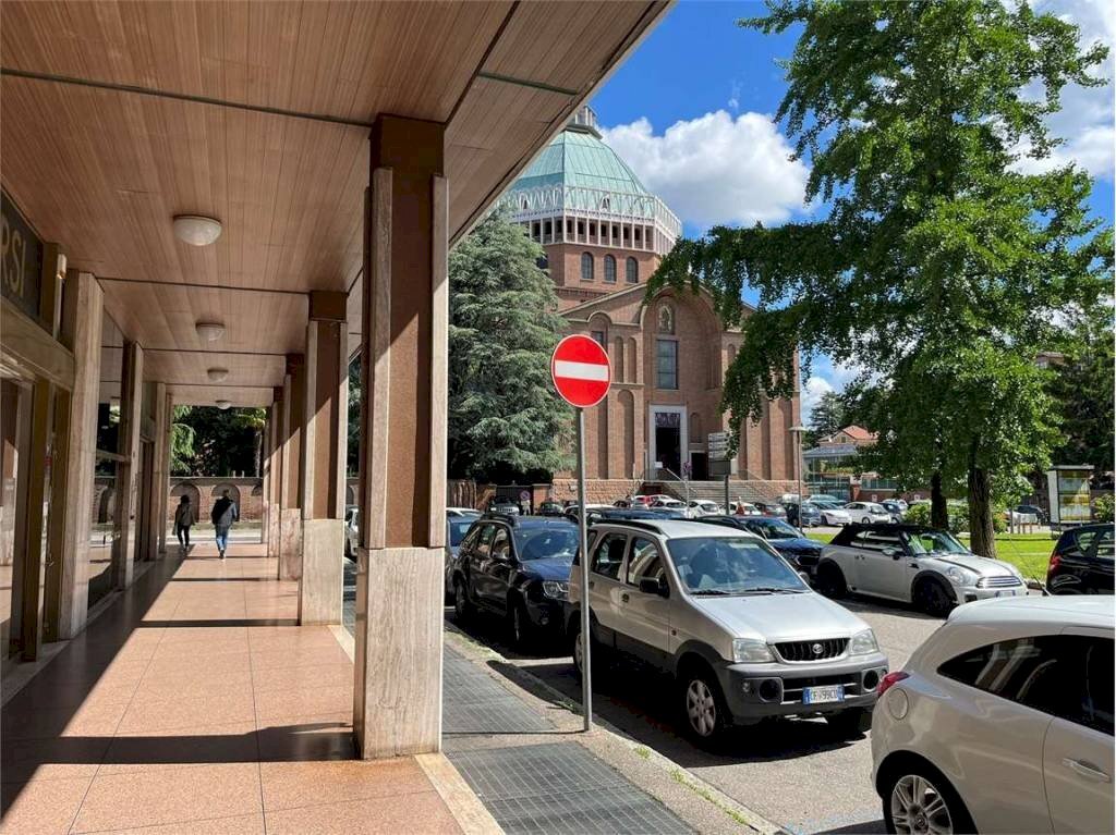 Zona - Shop piazza Giovanni XXIII, 13, Varese - photo 2