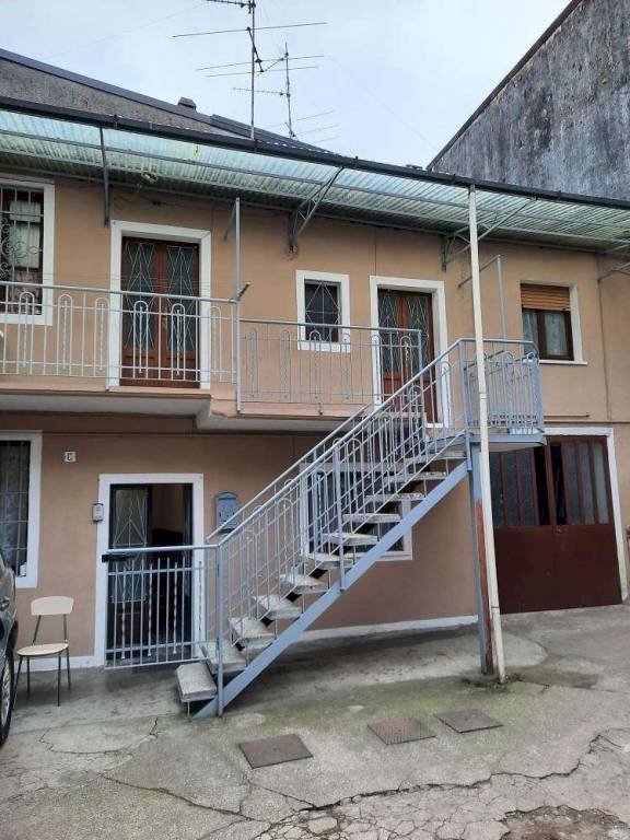 Facciata - Casa indipendente viale Europa, Golasecca - foto 1