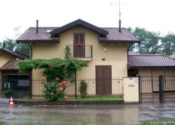 Villa via Beati, Castelletto Sopra Ticino - foto 1