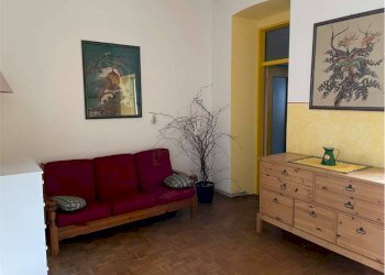 Stanza arredata - Trilocale via Riale, 4, Taino - foto 7