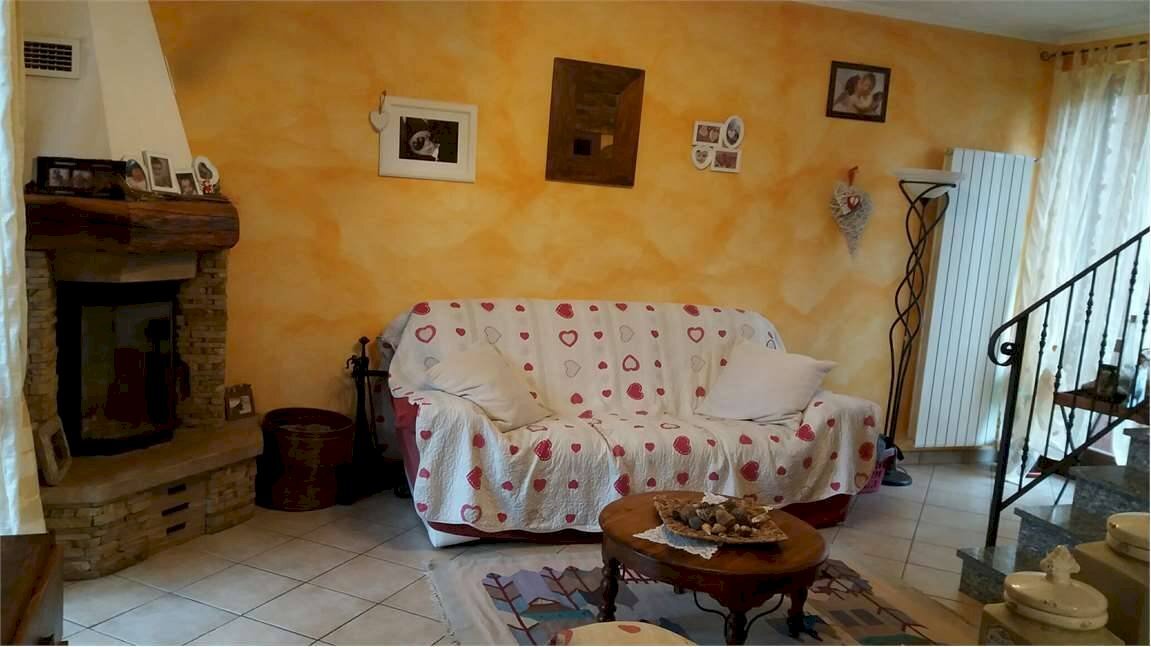 imm_21513-1151-.jpg - Villa revislate, Gattico-Veruno - foto 3