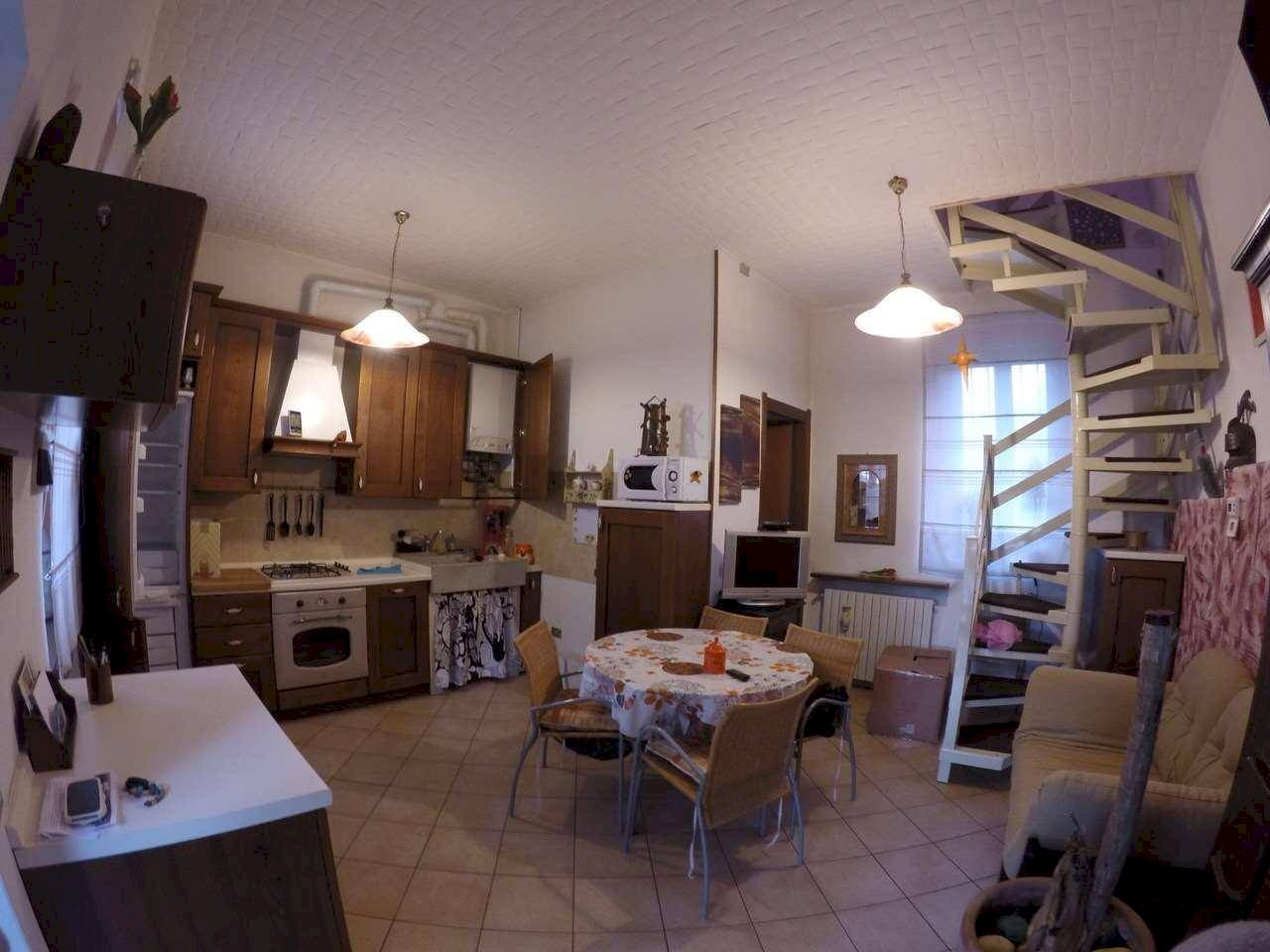 Appartamento via Pasubio, Taino - foto 3