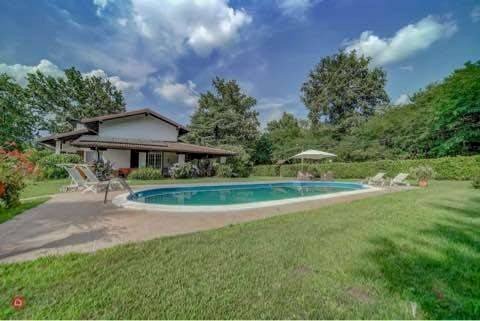 Piscina - Villa Borgo Ticino, 9/11, Agrate Conturbia - foto 1