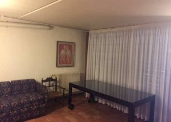 Salone - Appartamento via Marinetti, 9/11, Travedona-Monate - foto 2