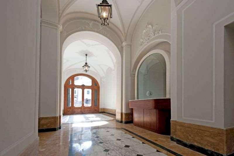 Four-room apartment Piazza Raffaele de Ferrari, 4, Genova (neighborhood Centro) - photo 3