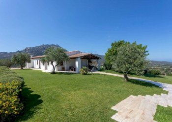 Giardino - Villa Località Cugnana Verde, Olbia - foto 2