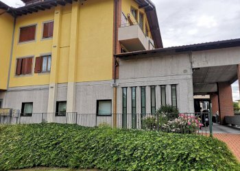 complesso - Appartamento via Don Enrico Locatelli, 10, Vergiate - foto 13