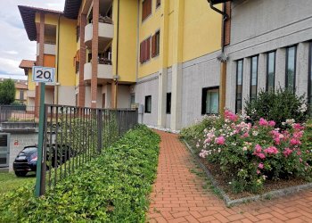 complesso - Appartamento via Don Enrico Locatelli, 10, Vergiate - foto 1