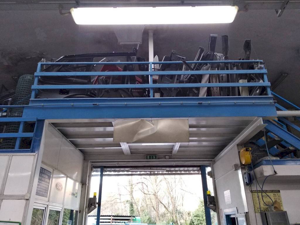 Capannone viale Ticino, 92, Gavirate - foto 3