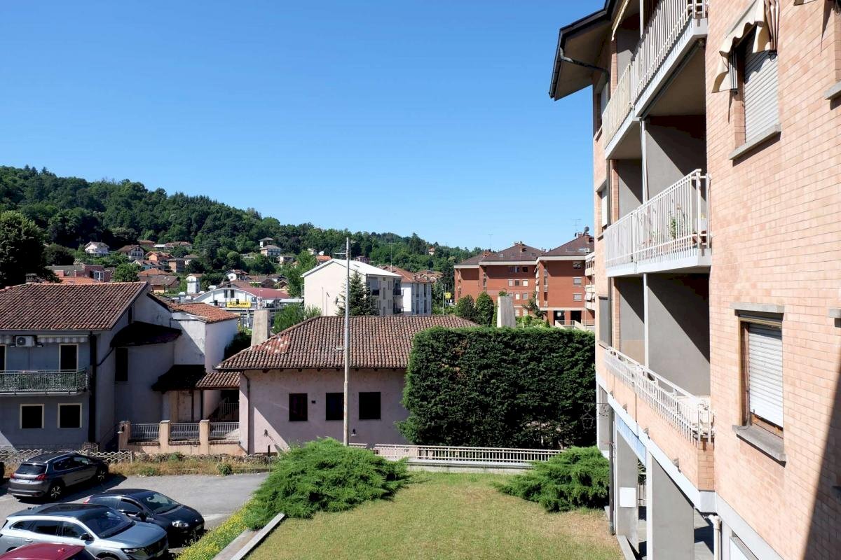 Three-room apartment Via Torino, San Mauro Torinese - photo 2