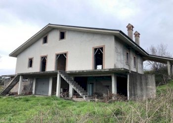 1.jpg - Villa Via Tevere, Sant'Angelo Romano - photo 2