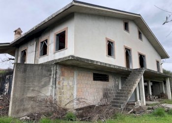 2.jpg - Villa Via Tevere, Sant'Angelo Romano - photo 3