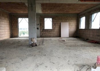 9.jpg - Villa Via Tevere, Sant'Angelo Romano - photo 10