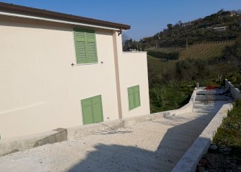 IMG_20210310_095021.jpg - Casa semi indipendente Via vercalda 1, Fosdinovo - foto 17