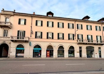 Facciata - Ufficio via Luigi Sacco, 4, Varese - foto 2