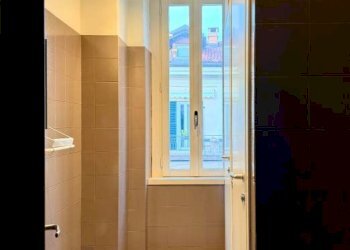 Bagno - Ufficio via Luigi Sacco, 4, Varese - foto 9