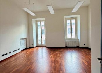 Dettagli - Ufficio via Luigi Sacco, 4, Varese - foto 12