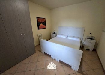 Camera da letto - Appartamento via Camillo Benso di Cavour, 61, Sommariva del Bosco - foto 3