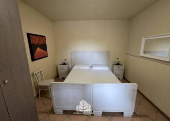 Camera da letto - Appartamento via Camillo Benso di Cavour, 61, Sommariva del Bosco - foto 6